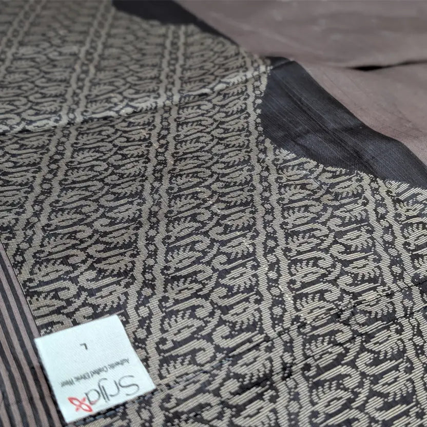 ExclusiveX Lungi for Men with High-Density Thread Strength