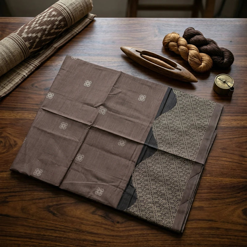 Masterful Handloom Craftsmanship