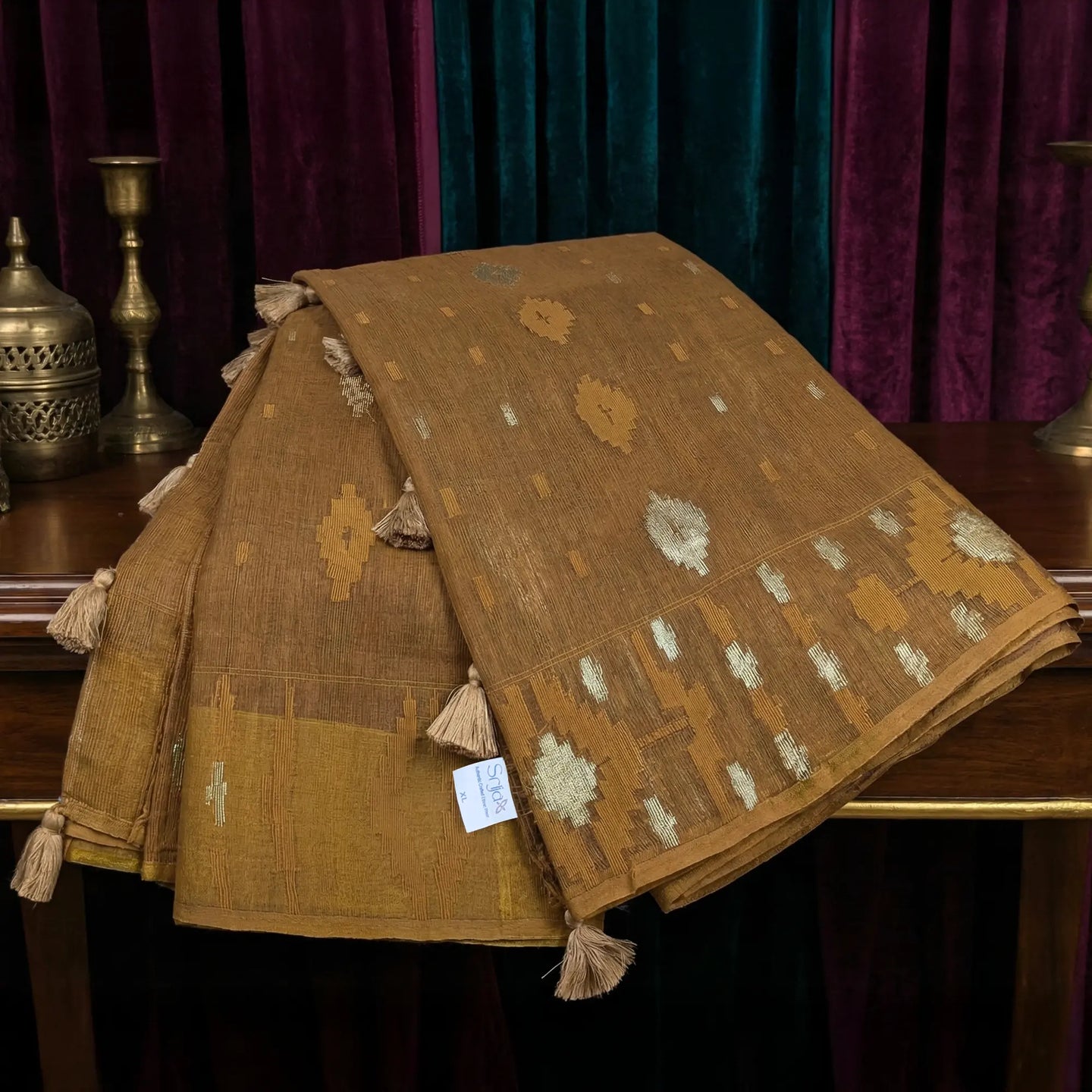 Earthy Brown Handloom Dhakai Jamdani Saree: Soft Texture, Traditional Motifs