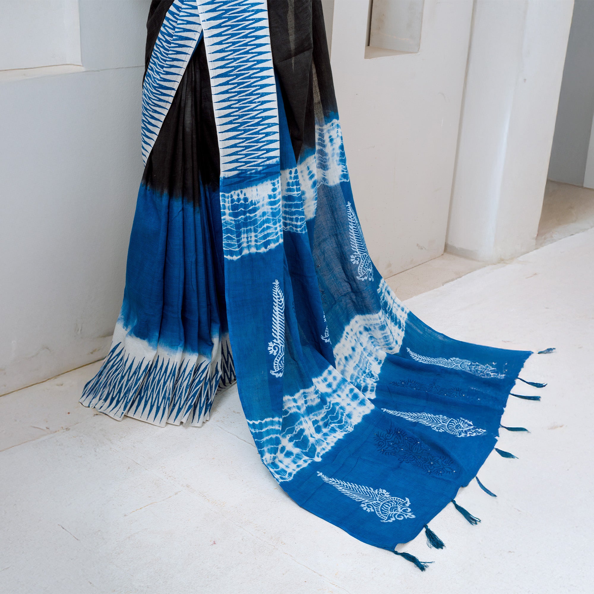 Elegant NoirX Block Printed Saree