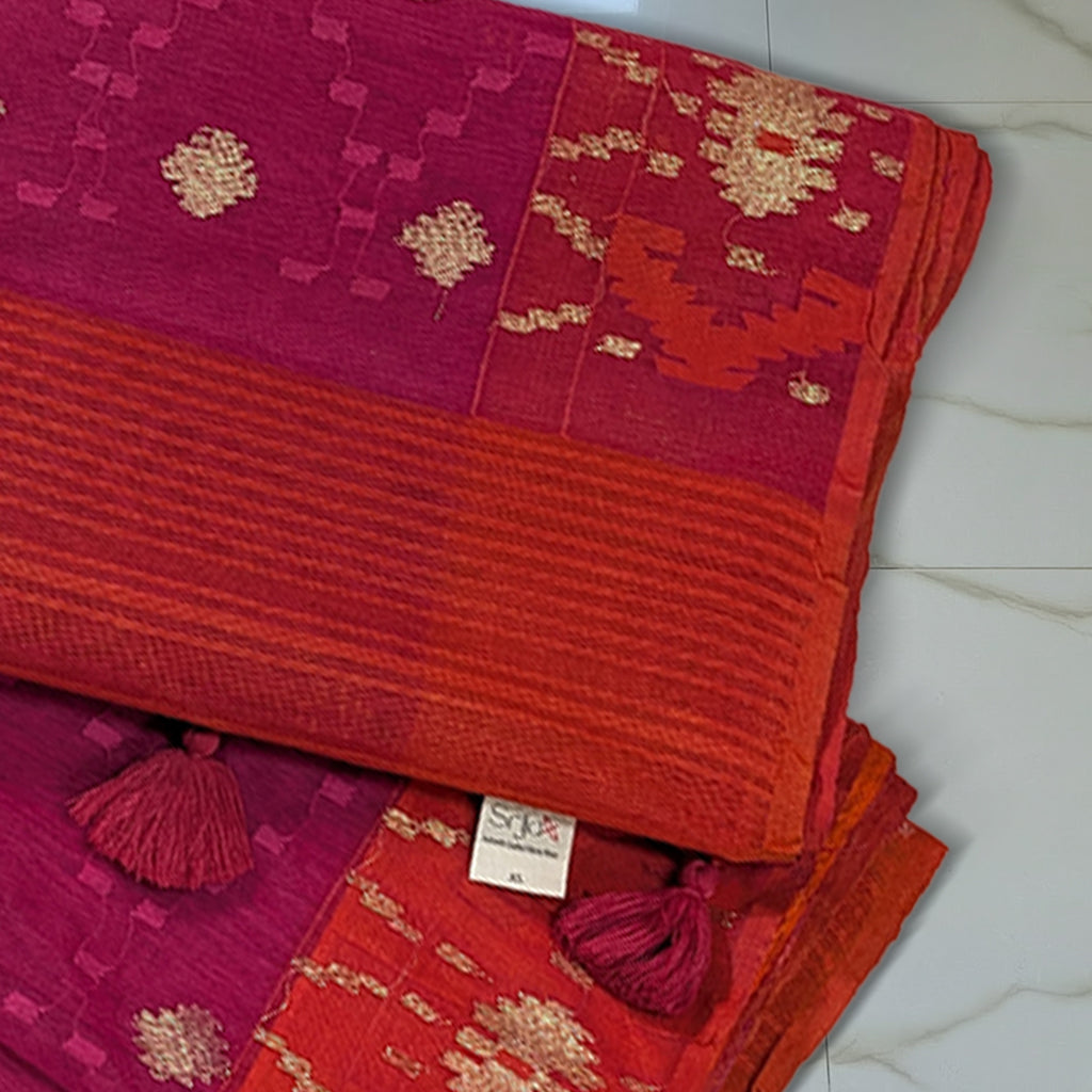 Classic Magenta Handloom Dhakai Jamdani Saree: Pure Cotton, Intricate Motifs