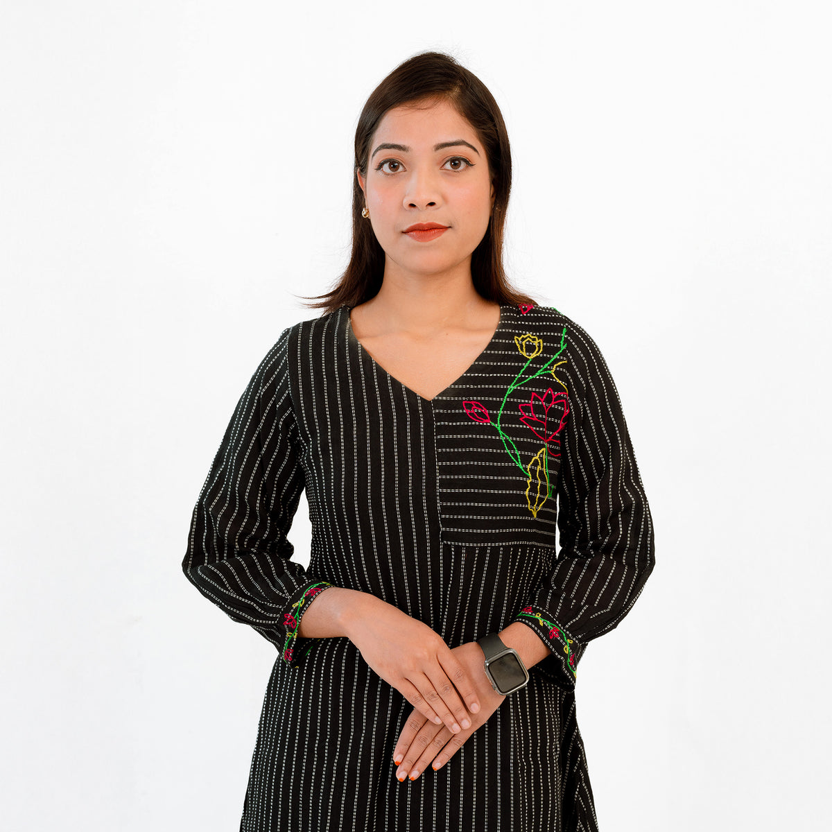 Simple Neckline, Neat Front