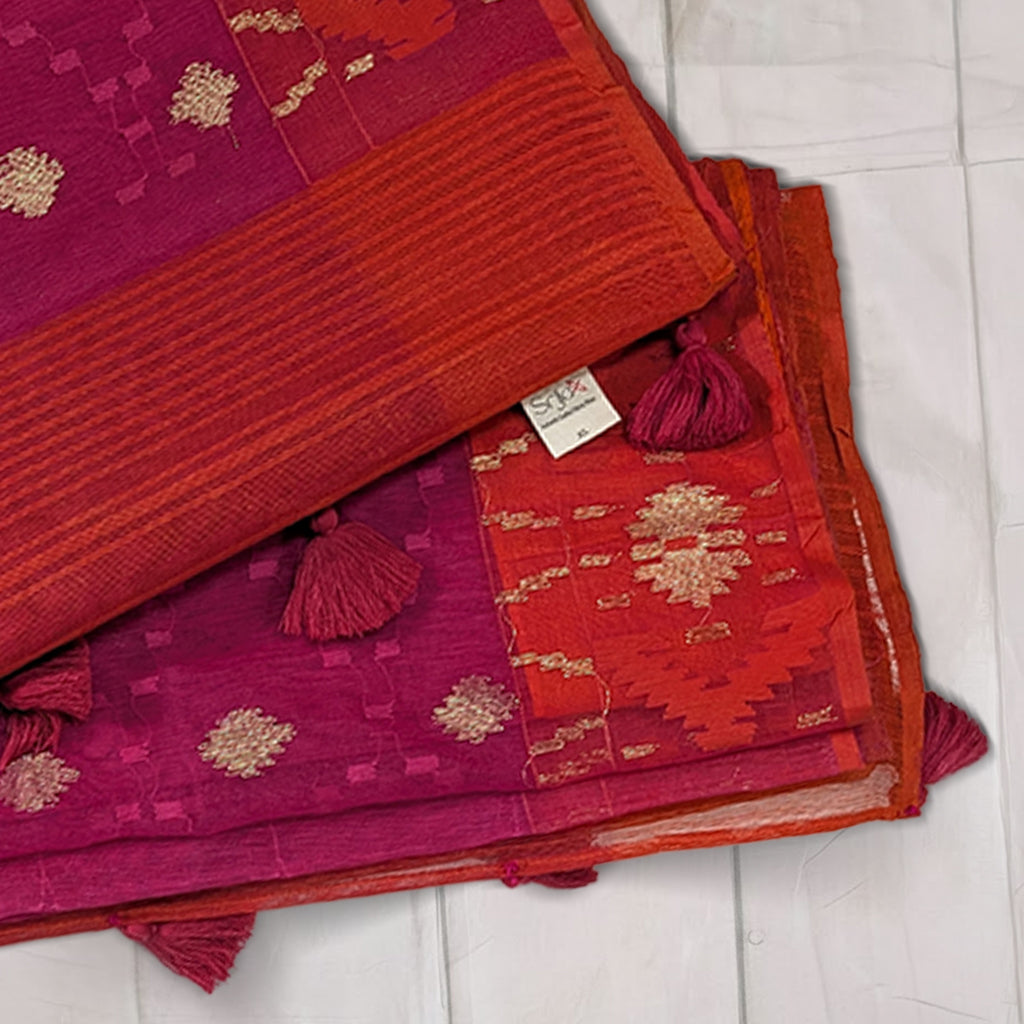 Classic Magenta Handloom Dhakai Jamdani Saree: Pure Cotton, Intricate Motifs