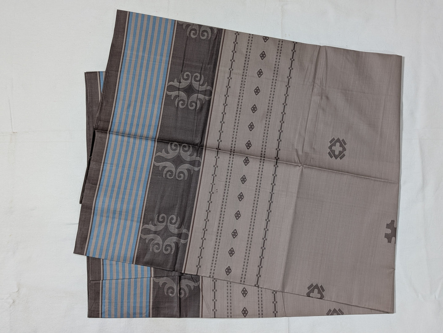 ExclusiveX Lungi for Men with Long-Lasting Comfort