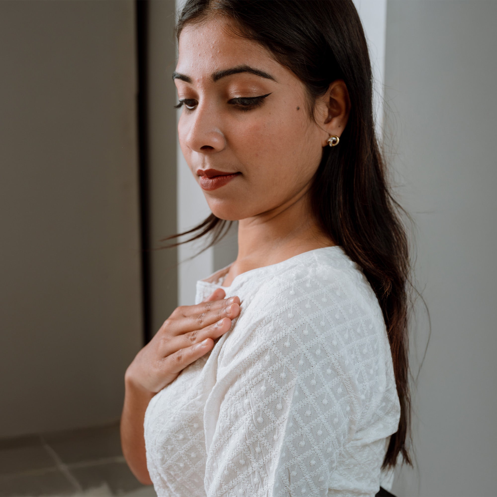 Snow PetalX Blouse Lightweight Feel With A Smooth Premium Finish