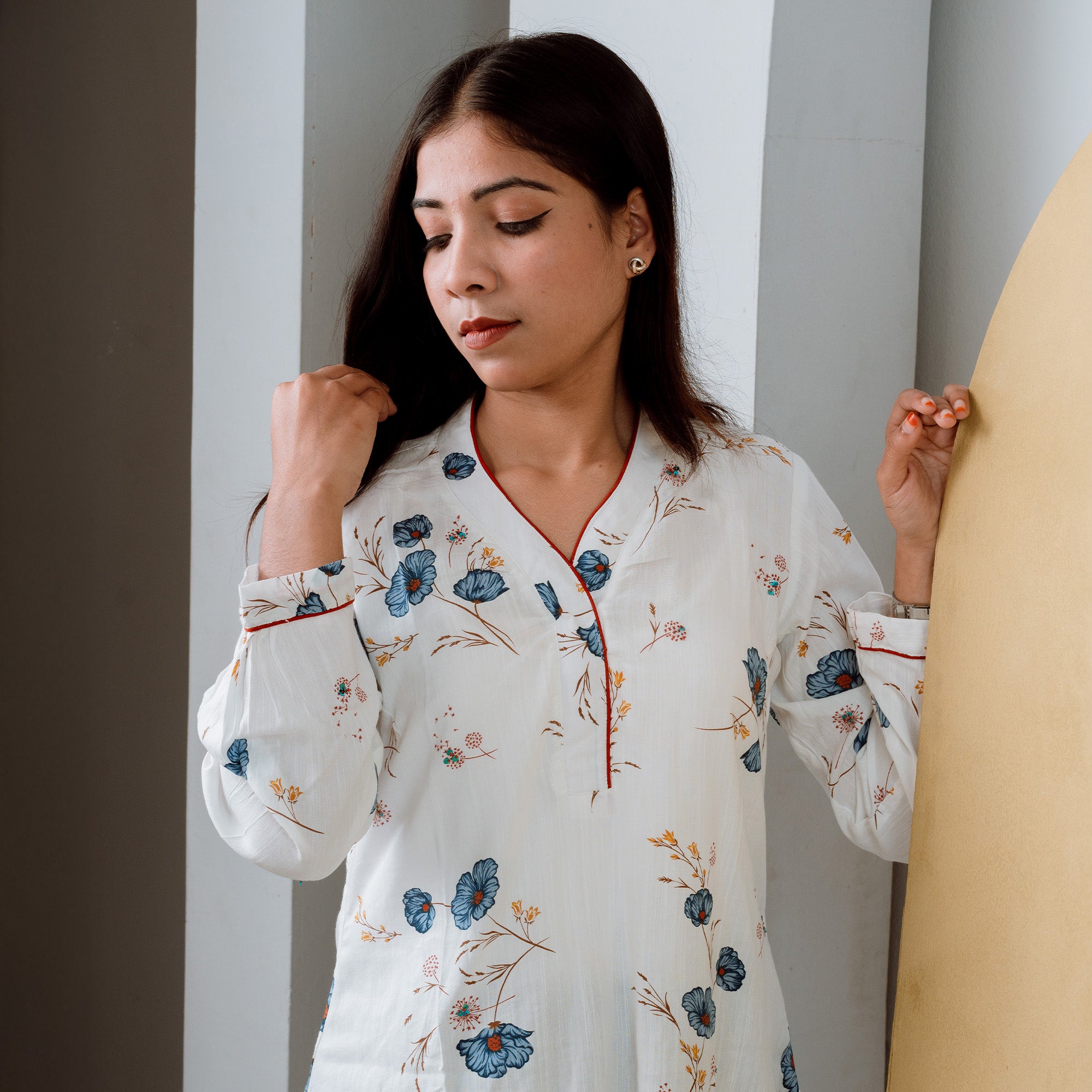 SrijaX White BloomX Kurti